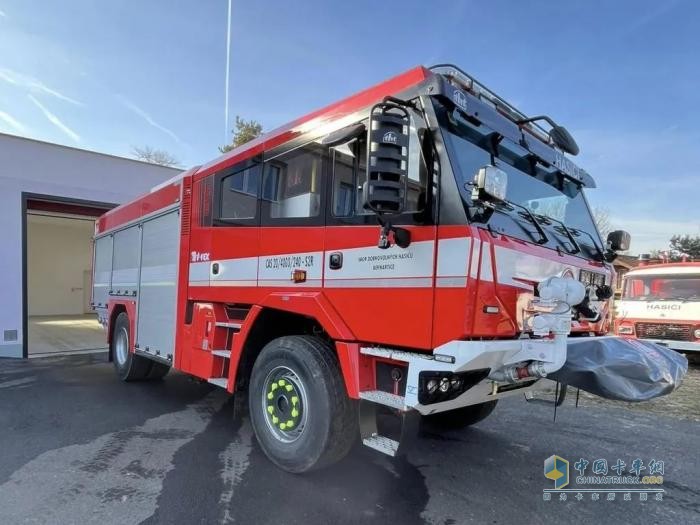 捷克消防新力量:第三代Tatra Force消防車
