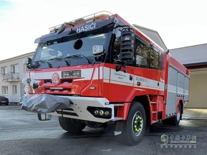 捷克消防新力量:第三代Tatra Force消防車