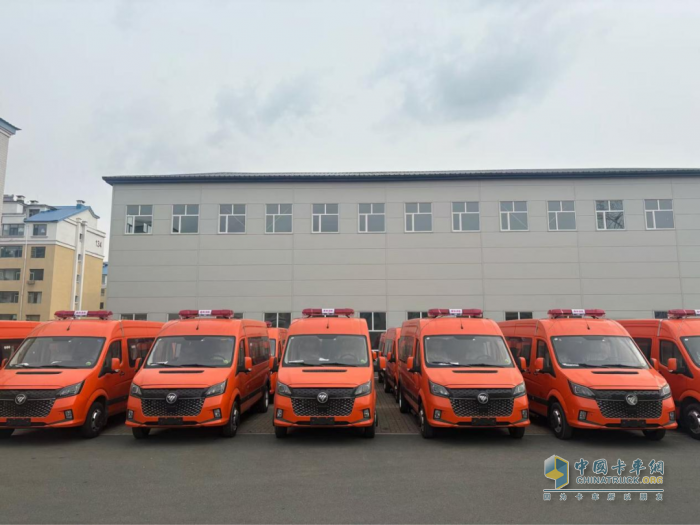 交車！圖雅諾森防運兵車開啟森林防火新征程