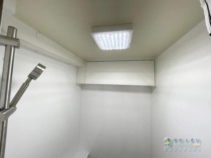 只要20.98萬，一汽解放虎6G新能源房車！怠速20分鐘發(fā)10度電！