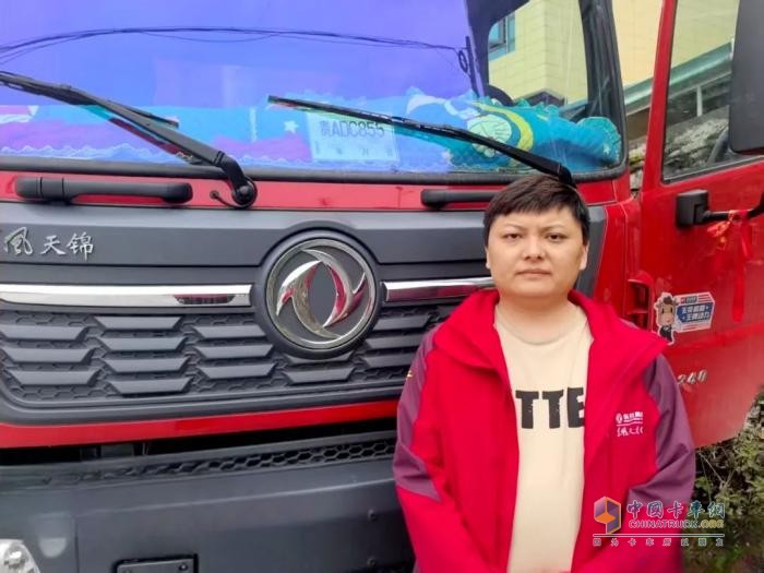 跟車同行探需求 品質(zhì)共贏促提升 營(yíng)銷事業(yè)部“跟車同行 品質(zhì)共贏”勞動(dòng)競(jìng)賽火熱進(jìn)行中