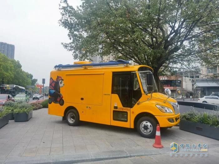 當(dāng)宇通移動(dòng)售賣車與麥當(dāng)勞相遇，移動(dòng)商業(yè)正在經(jīng)歷怎樣的轉(zhuǎn)變？