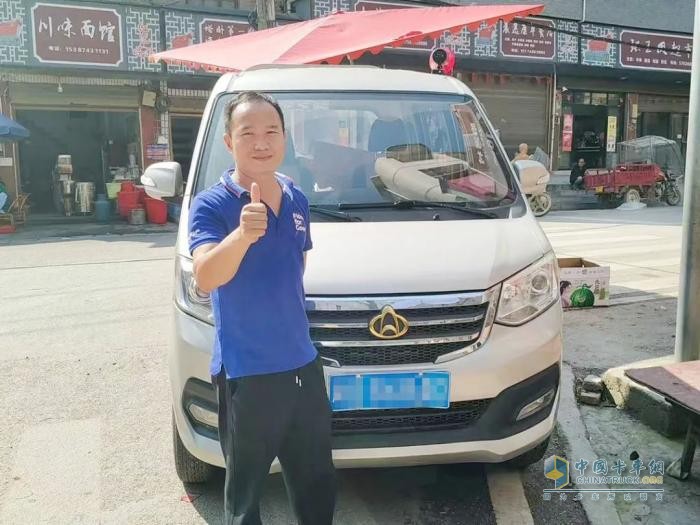 湖南周先生：長安跨越新豹T3就是我的最佳移動果攤！