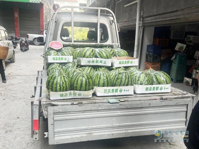 湖南周先生：長安跨越新豹T3就是我的最佳移動果攤！