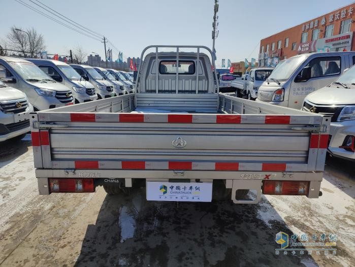 外觀靚、動(dòng)力強(qiáng)、能省錢(qián)，長(zhǎng)安跨越王X7CNG成年輕人創(chuàng)業(yè)首選！