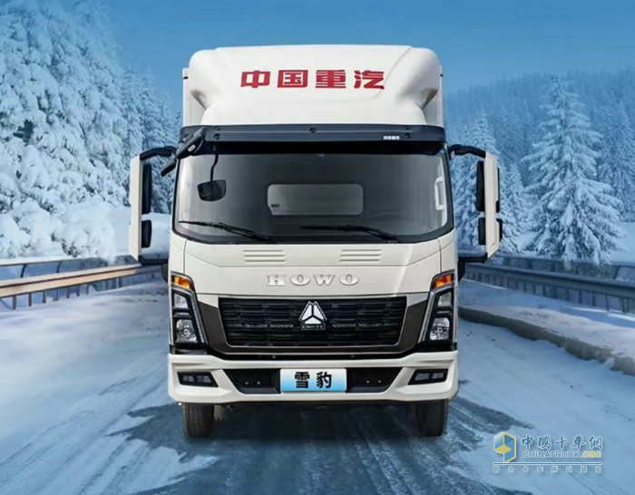 海鮮運輸如何穩(wěn)占“鮮機”？HOWO雪豹冷藏車給出專業(yè)答案！