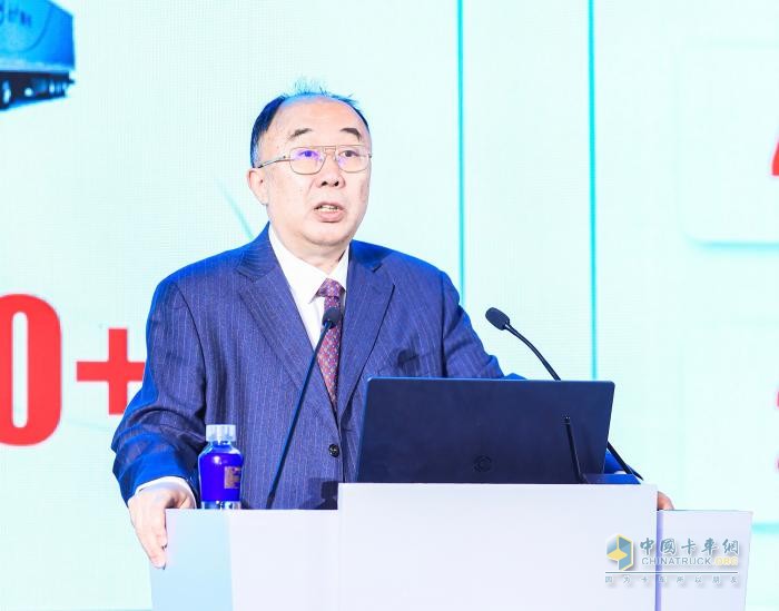 目標(biāo)銷(xiāo)量16000臺(tái)！ 2024年北汽重卡要馭勢(shì)而上
