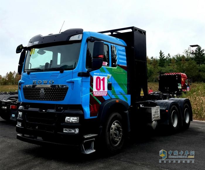 中國重汽憑硬核實(shí)力斬獲“首屆中國新能源商用車挑戰(zhàn)賽”多項(xiàng)大獎(jiǎng)