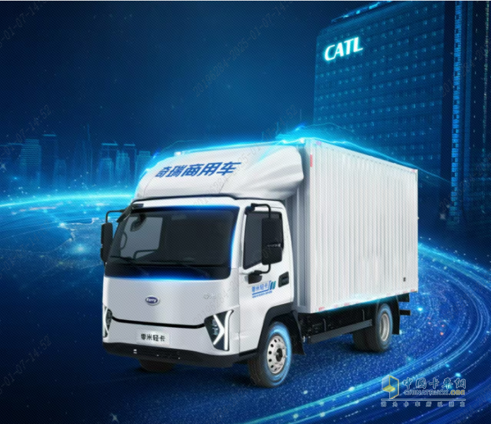 中國(guó)卡車網(wǎng)2025年度盛典，零米輕卡獲“最美電動(dòng)輕卡”獎(jiǎng)