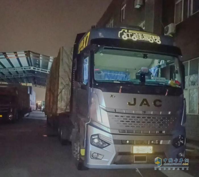 為什么換車偏愛江淮星耀X7牽引車？崔老板一語道破