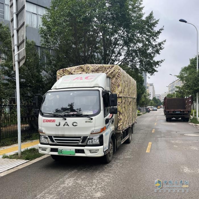 一個河北人的春城貨運經(jīng)：電車倒短，精算人生