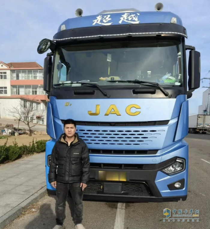 海鮮運(yùn)輸時效快、更節(jié)油！朱總格外看好江淮重卡“冰鮮1號”