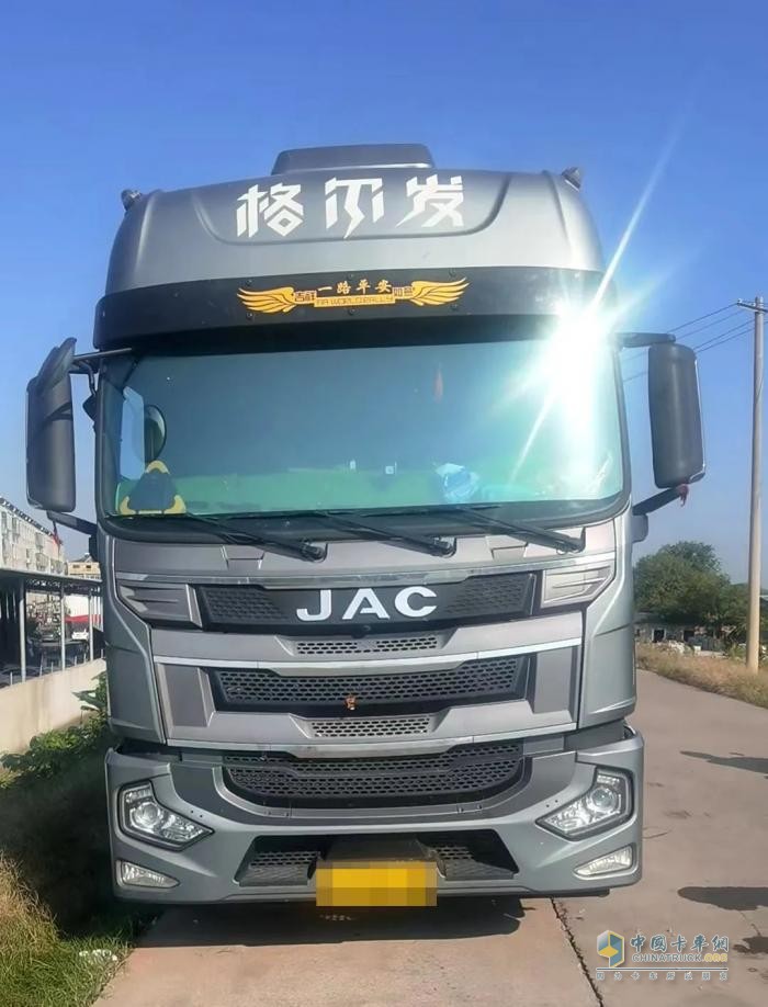 冷鏈運(yùn)輸奧義大揭秘！江淮格爾發(fā)4×2冷藏車(chē)助力卡友超越同行