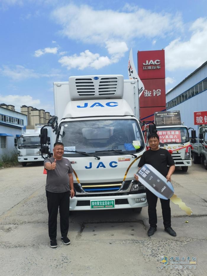 插電混動 混動1號·駿鈴聚寶盆冷藏車為破解行業(yè)痛點而來！