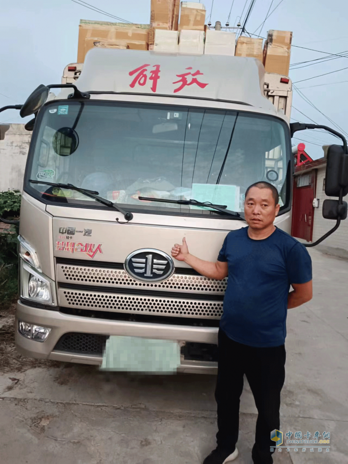 駕齡20年，經(jīng)歷行業(yè)繁榮與低迷，他仍“獨(dú)愛”解放輕卡！