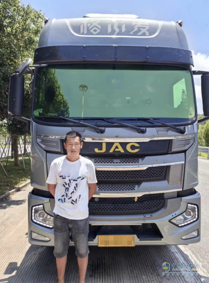 江淮格爾發(fā)重卡:“老司機”開新車照樣13個油，聽說有秘訣
