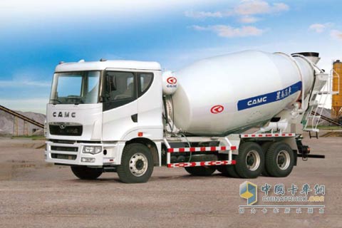 華菱重卡水泥車(chē)