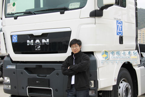 卡車網(wǎng)記者試駕搭載ZFAMT變速箱德國曼卡車