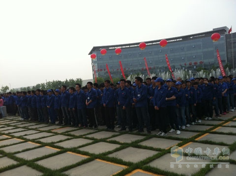 濰柴1000多名員工參加此次動