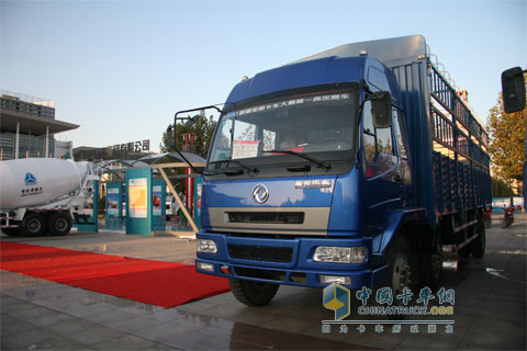 濟南卡車展參展車型——柳汽乘龍