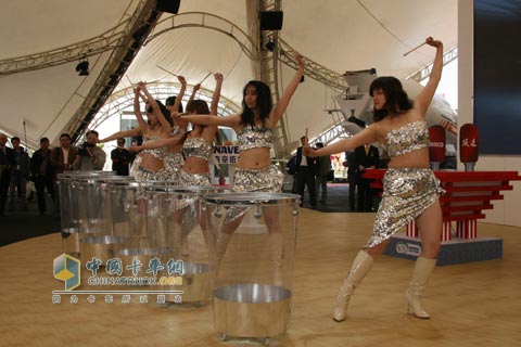 2010北京車展南京依維柯活動現(xiàn)場表演