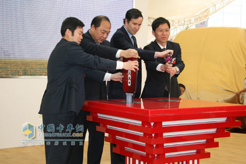 2010北京車展南京依維柯新車上市啟動儀式