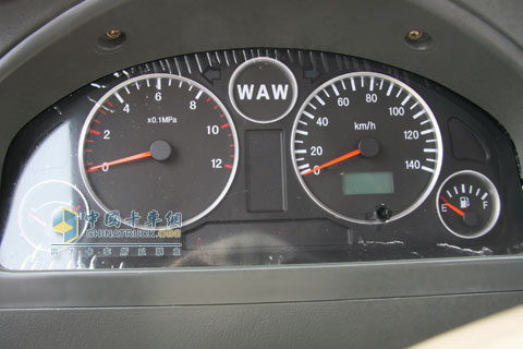 2010北京車展五征奧馳1700內(nèi)飾