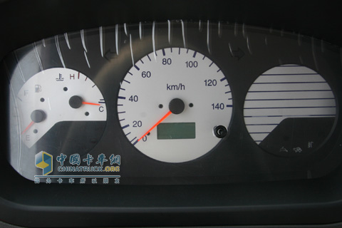 2010北京車展五征奧馳1600內(nèi)飾