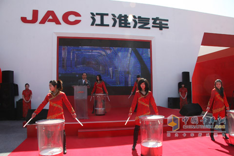 2010北京車展江淮汽車現(xiàn)場(chǎng)表演