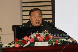 中國工程院院士徐濱士在濰柴再制造會議上發(fā)言