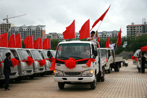 江淮輕卡品牌千縣接力賽瓊海站收關(guān)