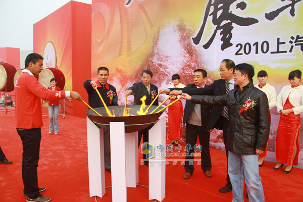 上汽依維柯紅巖首屆維修技能比武擂臺(tái)賽啟動(dòng)