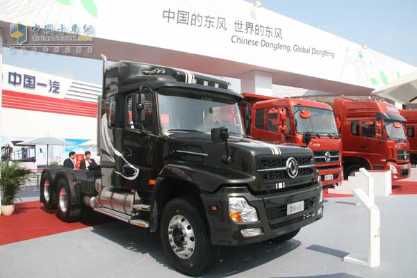 [上海車展]東風(fēng)天龍新長(zhǎng)頭車驚艷上海車展