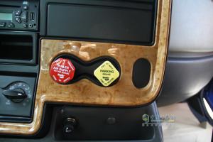 [上海車展]納威司達攜經(jīng)典長頭車與校車參展上海車展