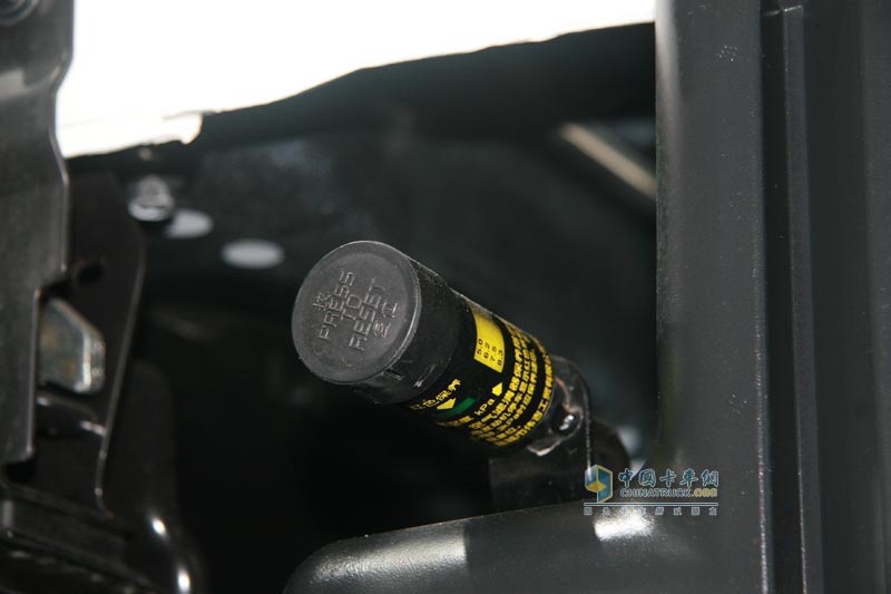 廣汽日野700系列6×4高速牽引車(chē)配件