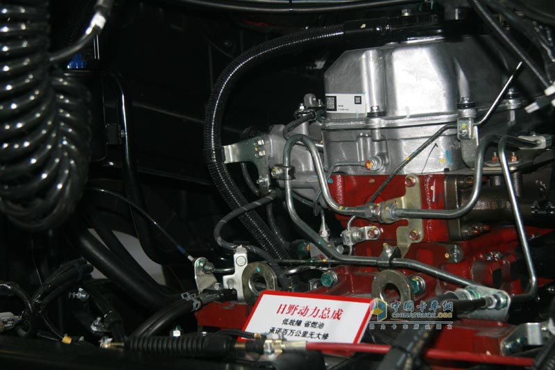 廣汽日野700系列6×4高速牽引車(chē)配件