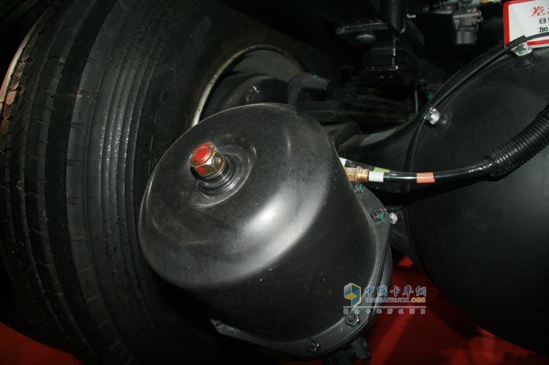 廣汽日野700系列6×4高速牽引車(chē)配件