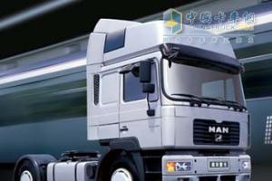 青年曼 260馬力 4×2 牽引車 YTQ4180FD