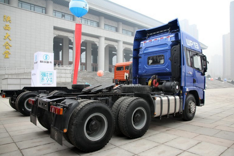 陜汽重卡 德龍X3000 超強(qiáng)版 550馬力 6X4 國(guó)五牽引車(SX42584Y324)