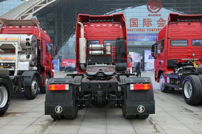 陜汽重卡 德龍X3000 460馬力 6X4 LNG 國(guó)五牽引車(SX42584X344TL)