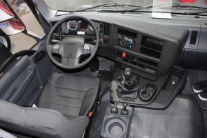 慶鈴 五十鈴巨咖 460馬力 6X4 國(guó)五 牽引車(QL4250W2NCZ)