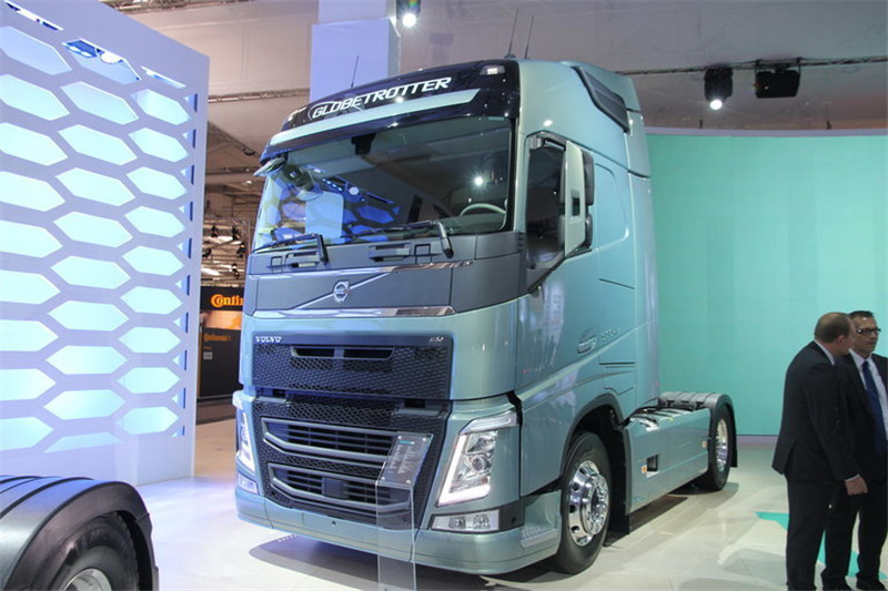 沃爾沃 新FH重卡 500馬力 4X2 國五牽引車