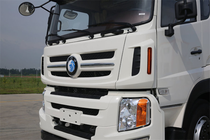 重汽王牌 W5B重卡 340馬力 6X4 國(guó)五牽引車(chē)(CDW4250A1T5)