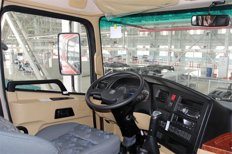 重汽王牌 W5G重卡 340馬力 6X4 5.6米 國四自卸車(CDW3250A2S4)