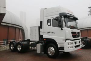 中國(guó)重汽 斯太爾D7B重卡 430馬力 6X4 國(guó)五 天然氣牽引車(ZZ4253N3841E1LBN)