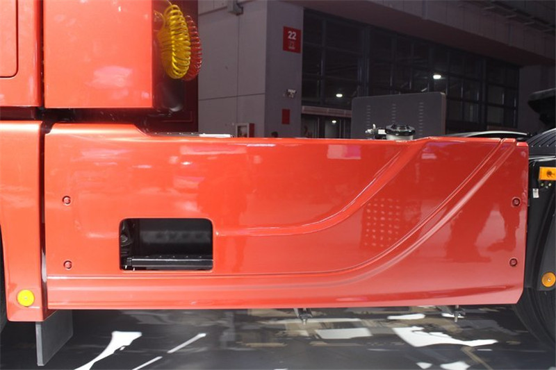 福田 歐曼EST 6系重卡 430馬力  國五6X4危險(xiǎn)品牽引車(BJ4259SNFKB-AB)