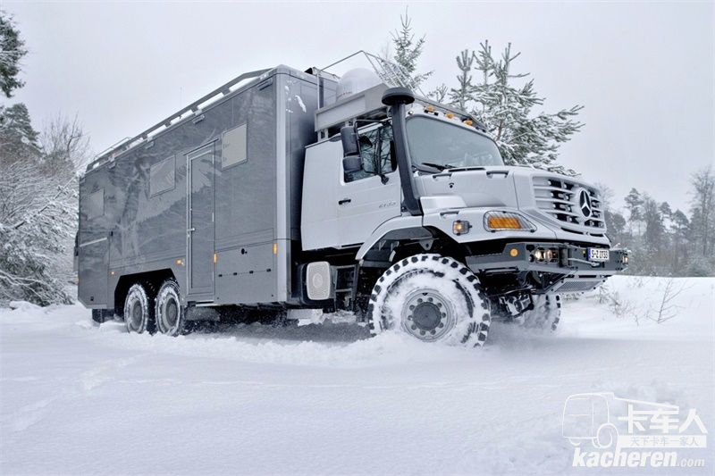 奔馳 Zetros重卡 330馬力 6X6 國(guó)五廂式載貨車(chē)(型號(hào)2733)