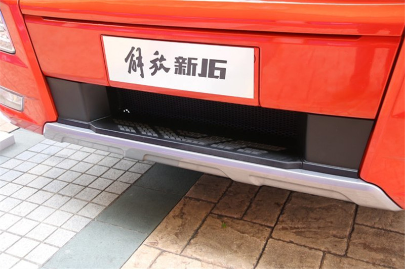一汽解放 新J6P重卡 領(lǐng)航快運版 460馬力 6X2R 國五牽引車(CA4250P66K24T2A2E5)