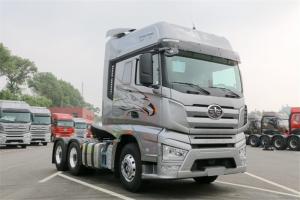 一汽解放 J7重卡 豪華版 550馬力 6X4 國(guó)五AMT自動(dòng)擋牽引車(CA4250P77K25T1E5)