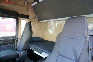 中國(guó)重汽 汕德卡SITRAK C7H重卡 480馬力 6X4 LNG國(guó)六牽引車(ZZ4256V384HF1LB)